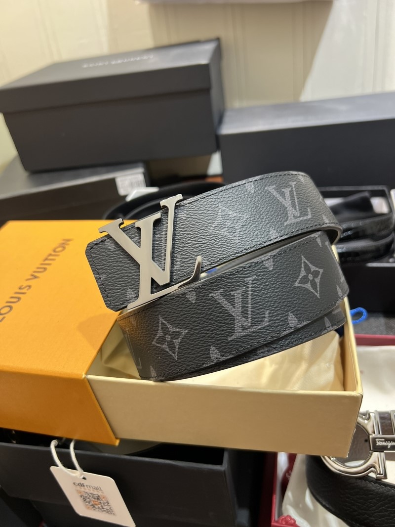 LOUIS VUITTON Belts